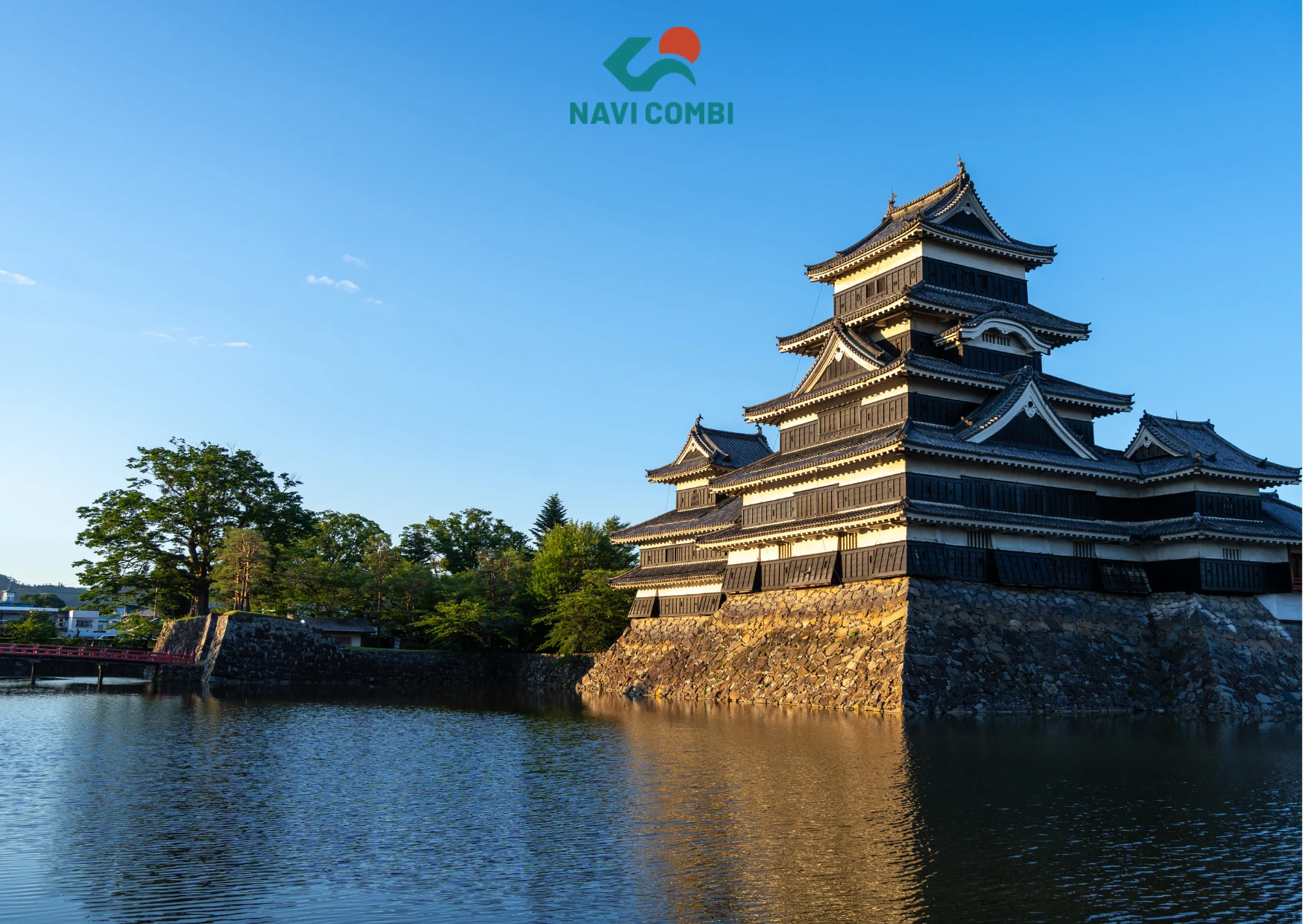 Lâu đài Matsumoto Nhật Bản nhìn từ bên ngoài